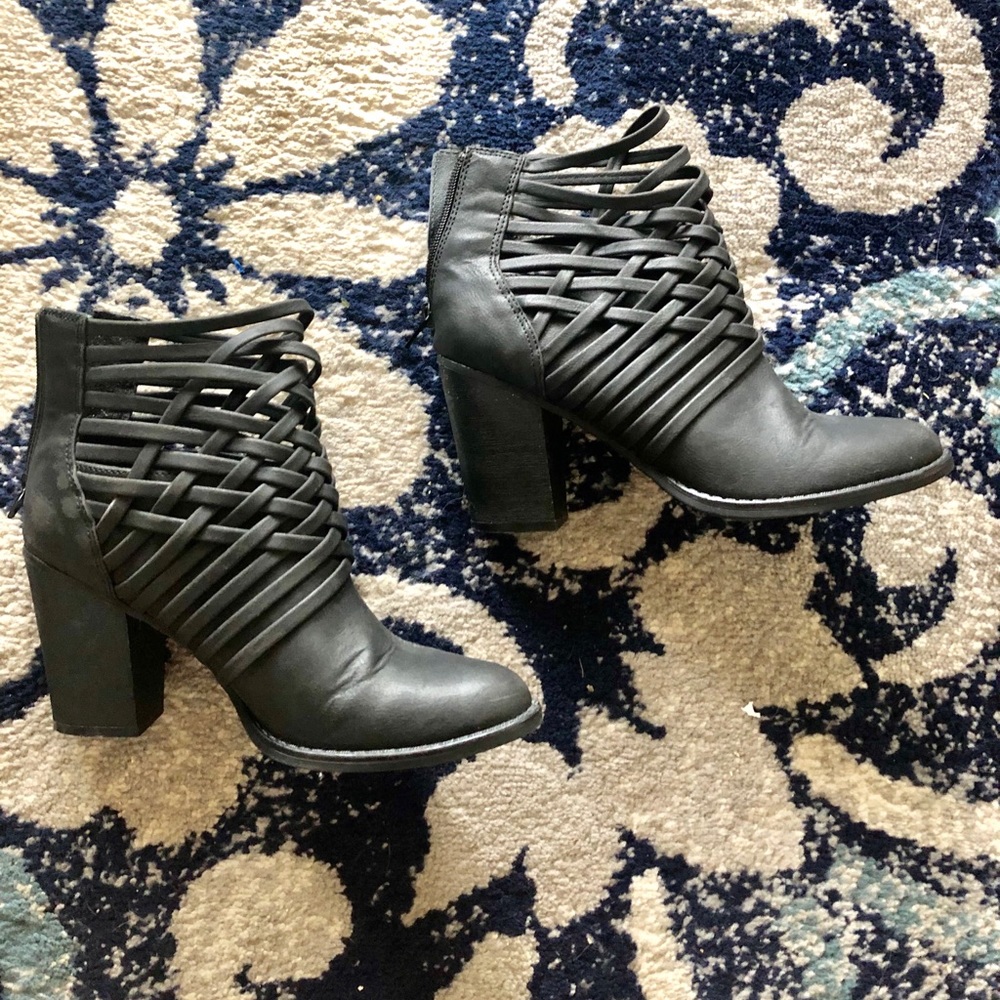 Fall black ankle boots